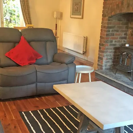 Courtyard No 8 By Trident Homes Vakantiehuis